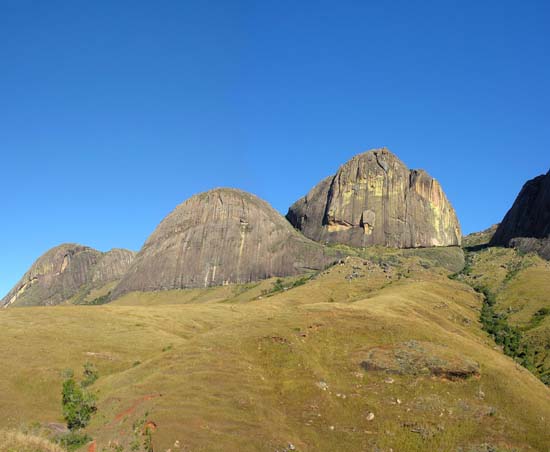 0334_Camp Catta_autour du Massif du Tsaranoro